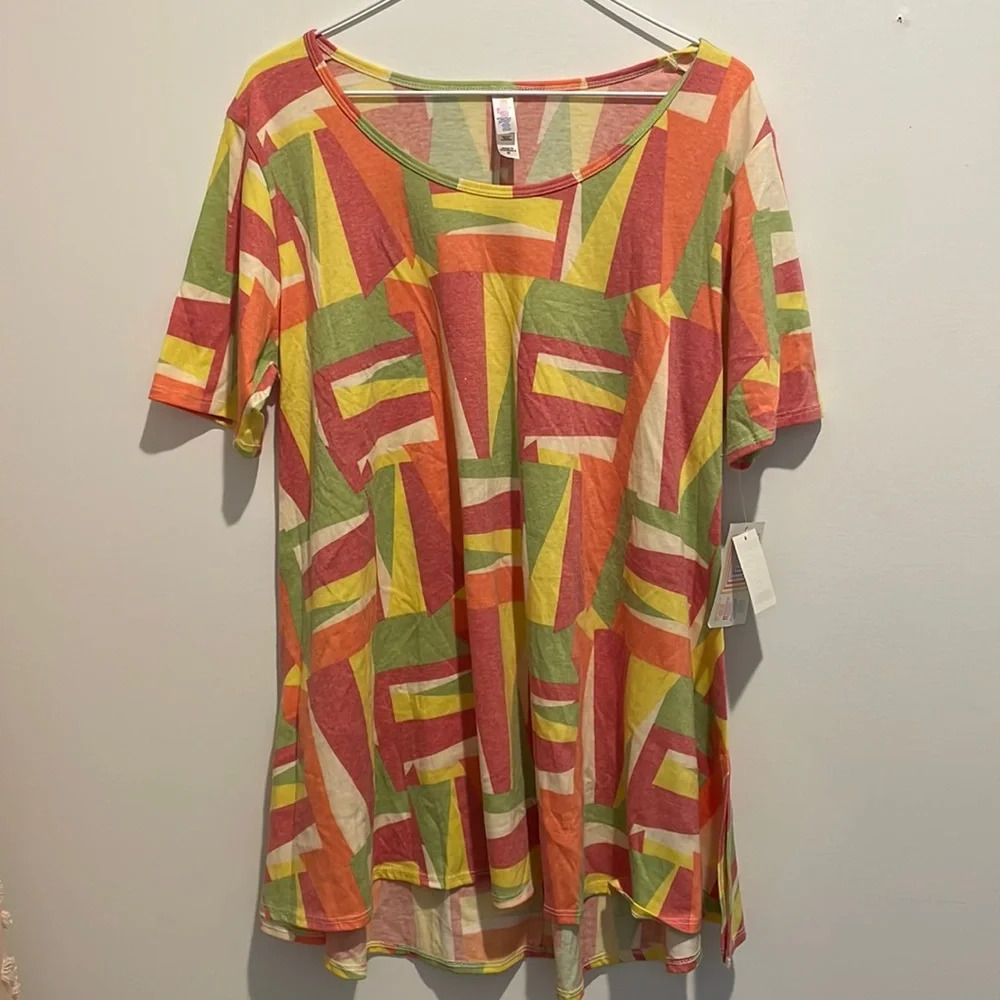 LuLaRoe Perfect Tee